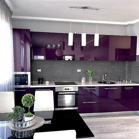 Luxurious Accommodation Floresti  Exterior photo