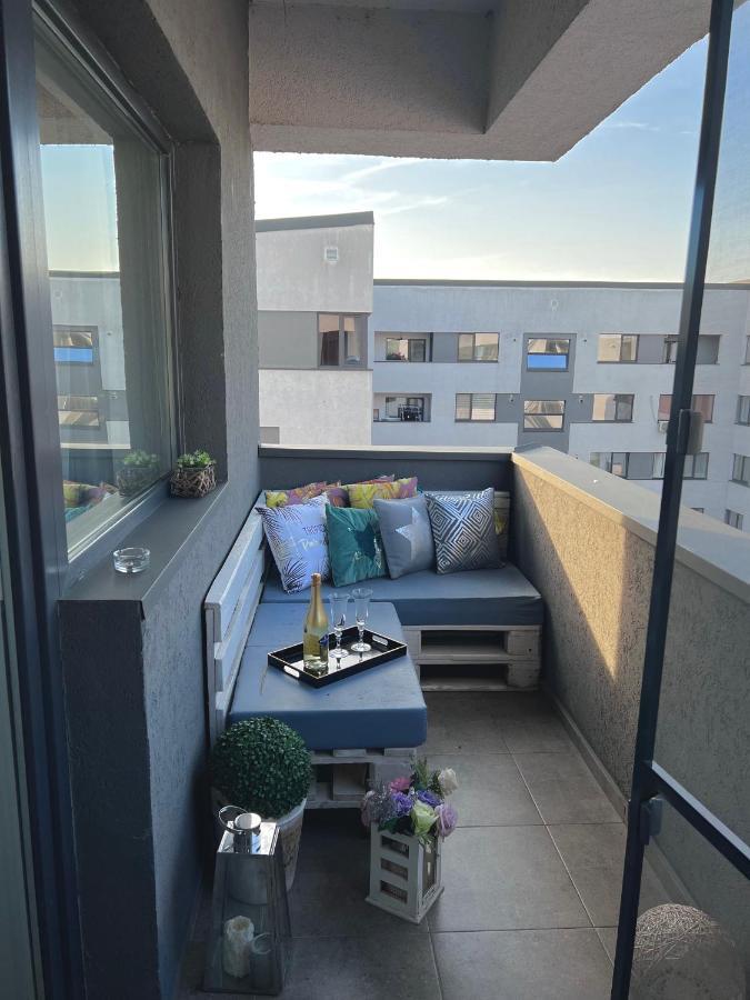Luxurious Accommodation Floresti  Exterior photo